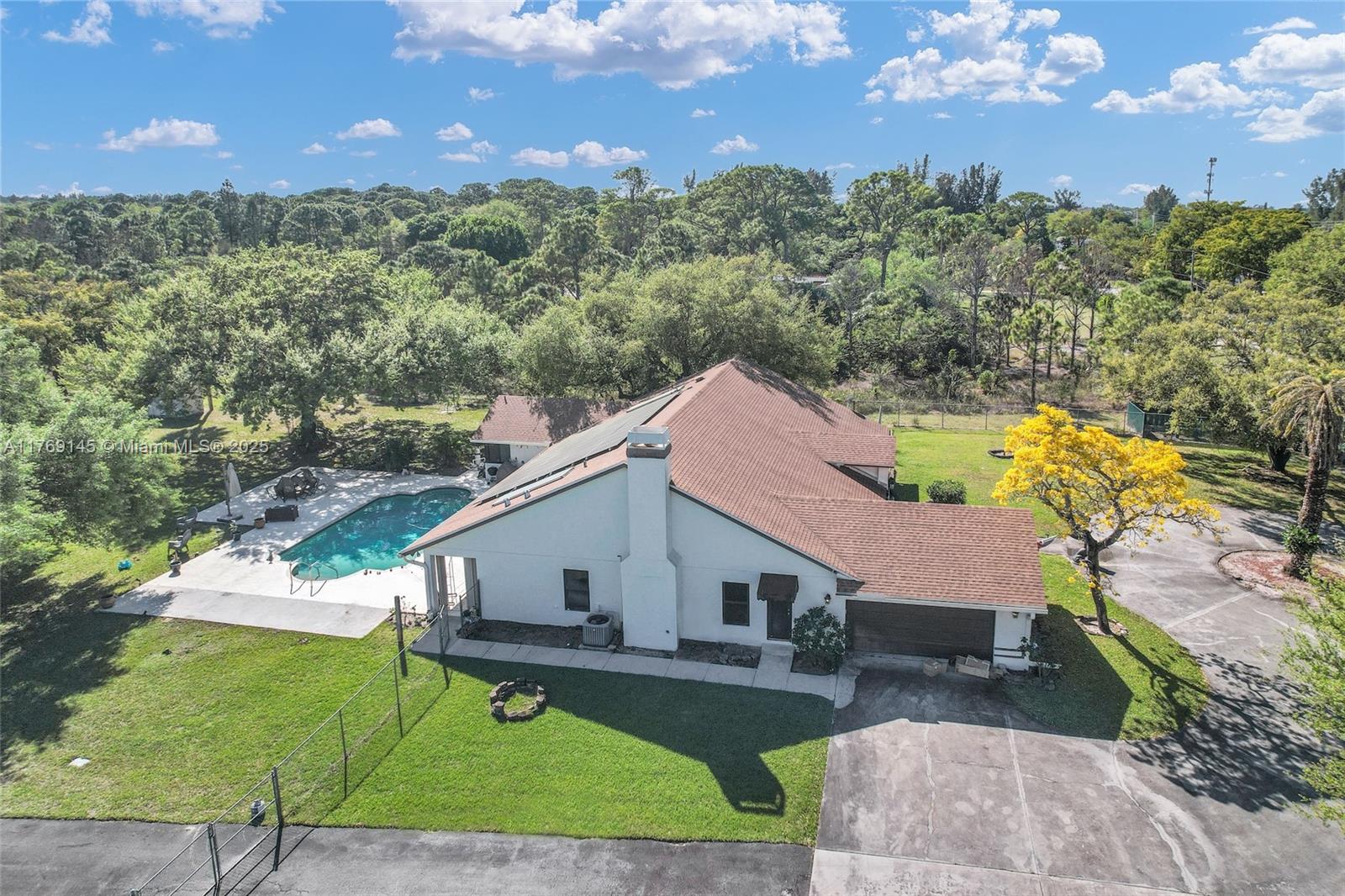 5270 NW 76th Pl, Pompano Beach, Florida image 1