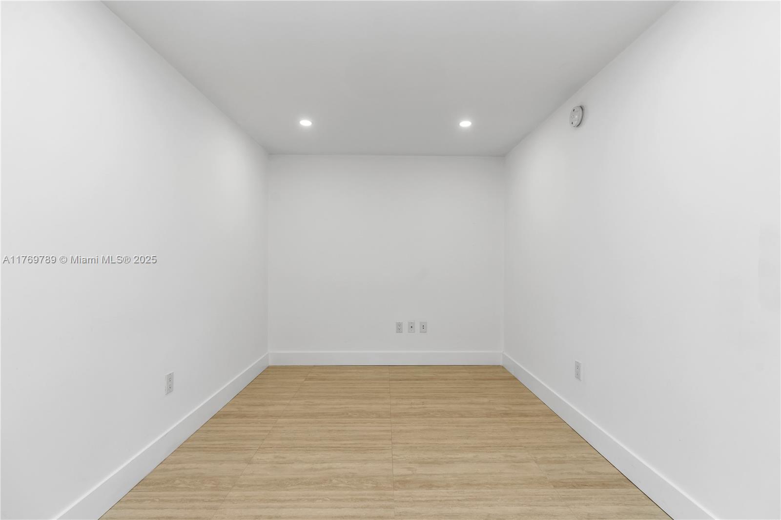 16385 Biscayne Blvd #1606, North Miami Beach, Florida image 21