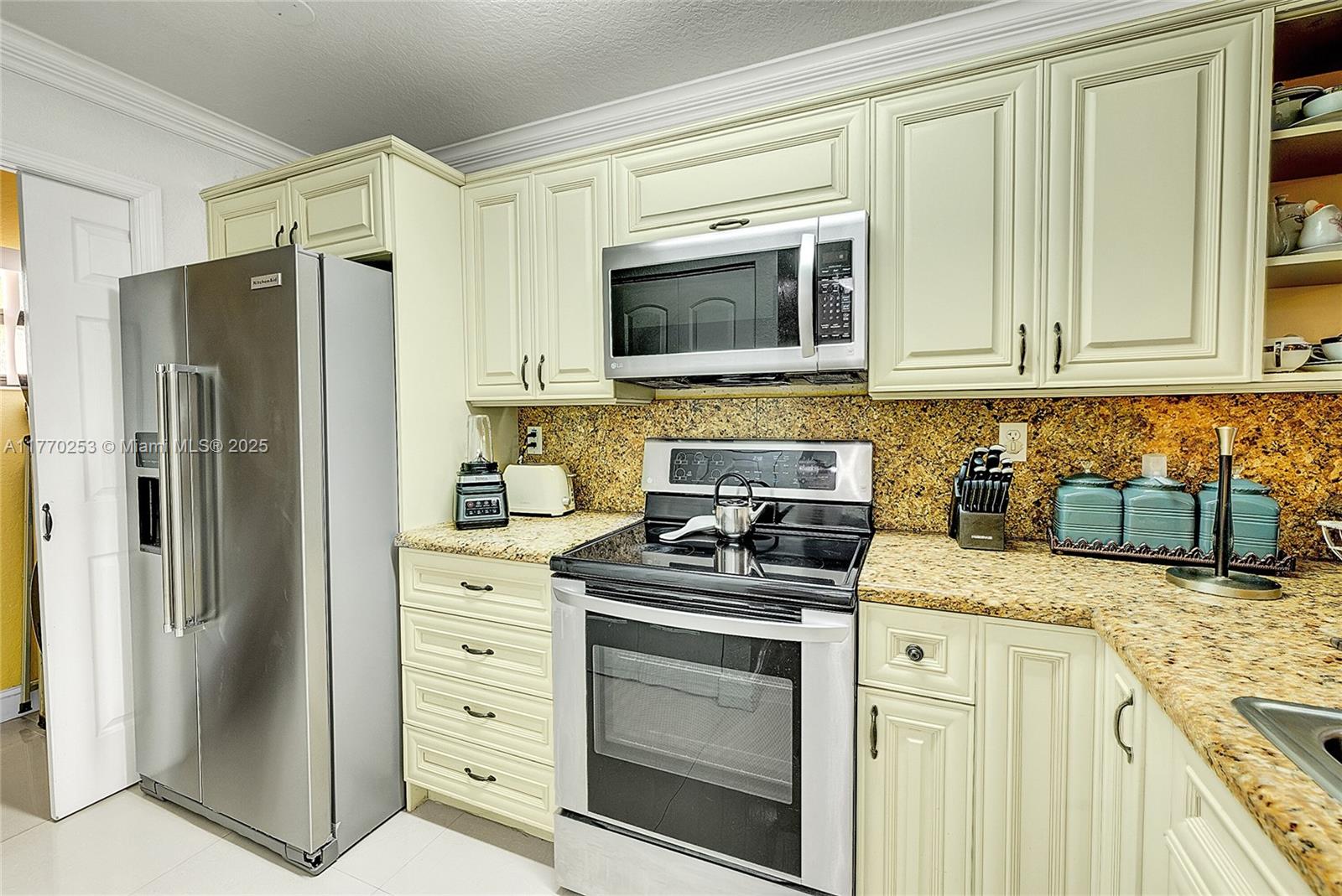 Listing Photo 25