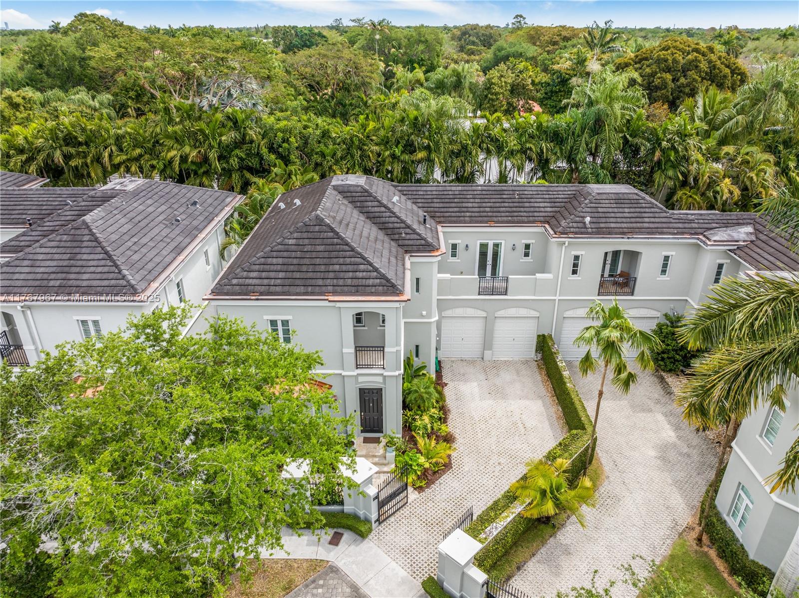 10155 SW 75th Pl, Pinecrest, Florida image 2