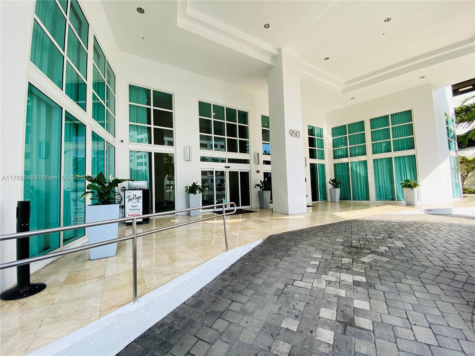 950 Brickell Bay Dr #2706, Florida City, Florida image 19