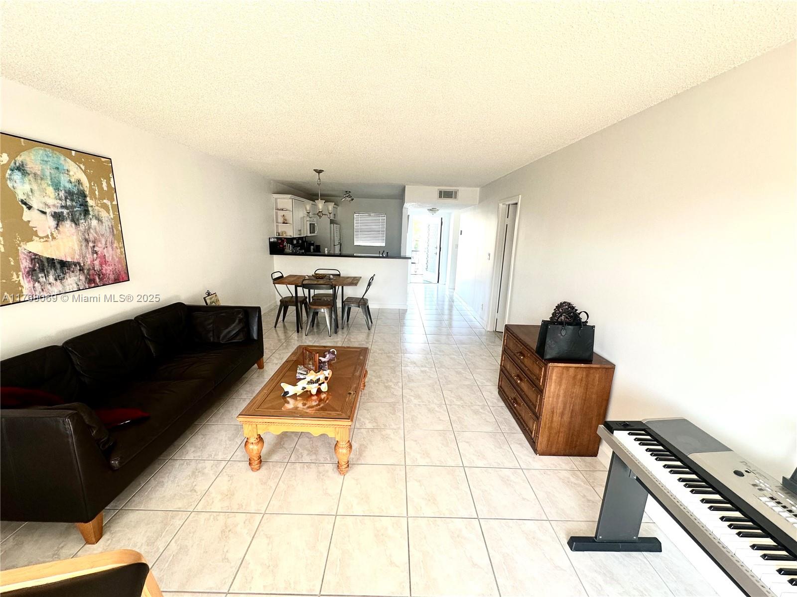 8300 Sands Point Blvd #K306, Tamarac, Florida image 16