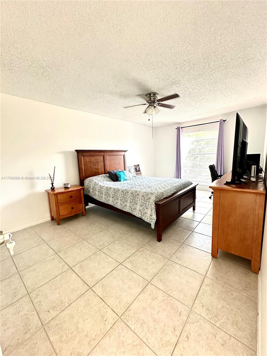 8300 Sands Point Blvd #K306, Tamarac, Florida image 20