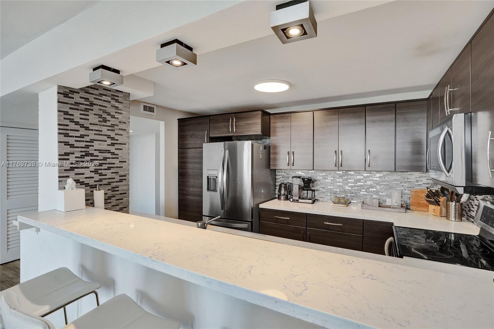 10000 W Bay Harbor Dr #PH23, Bay Harbor Islands, Florida image 30