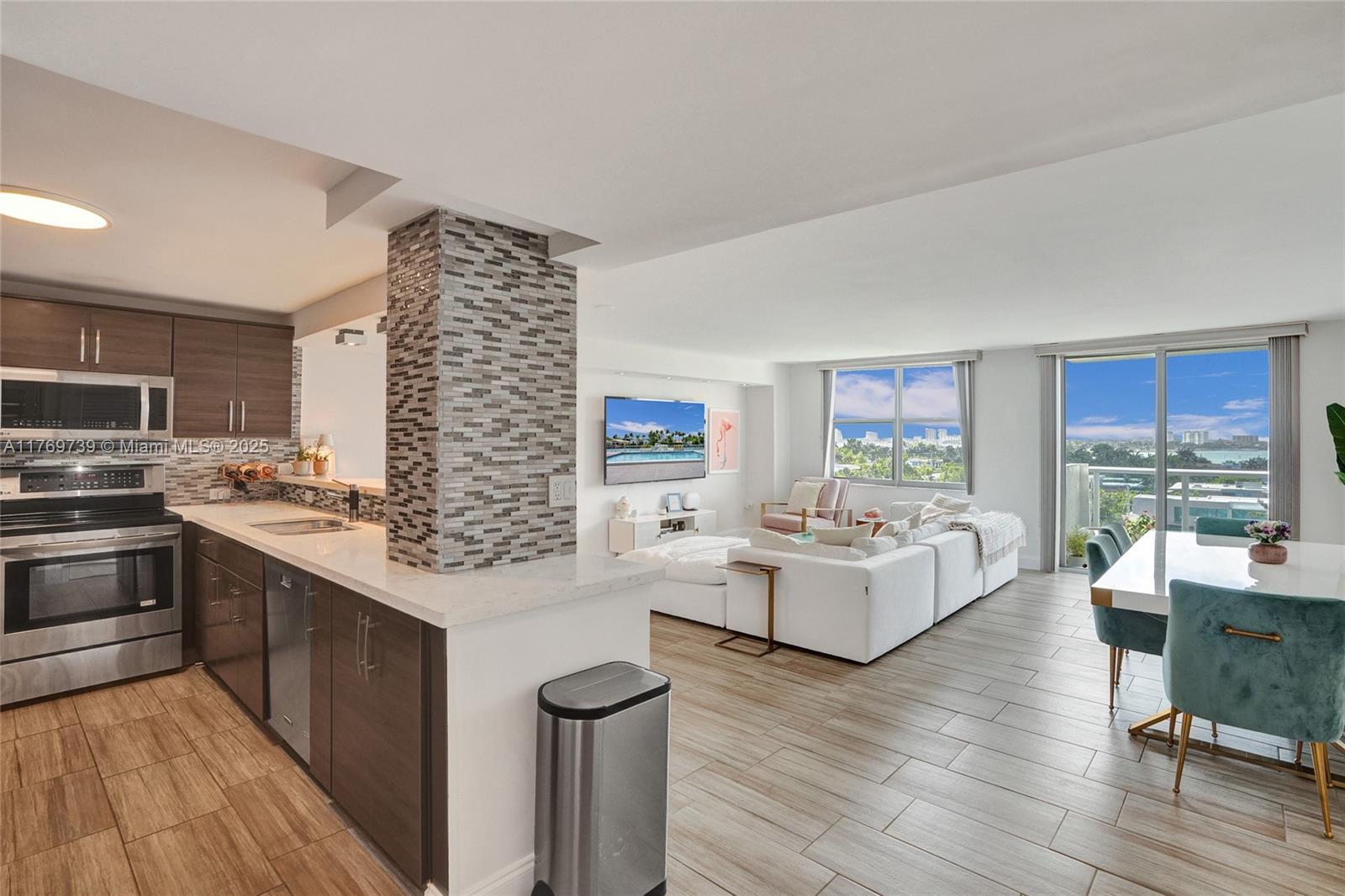 10000 W Bay Harbor Dr #PH23, Bay Harbor Islands, Florida image 31