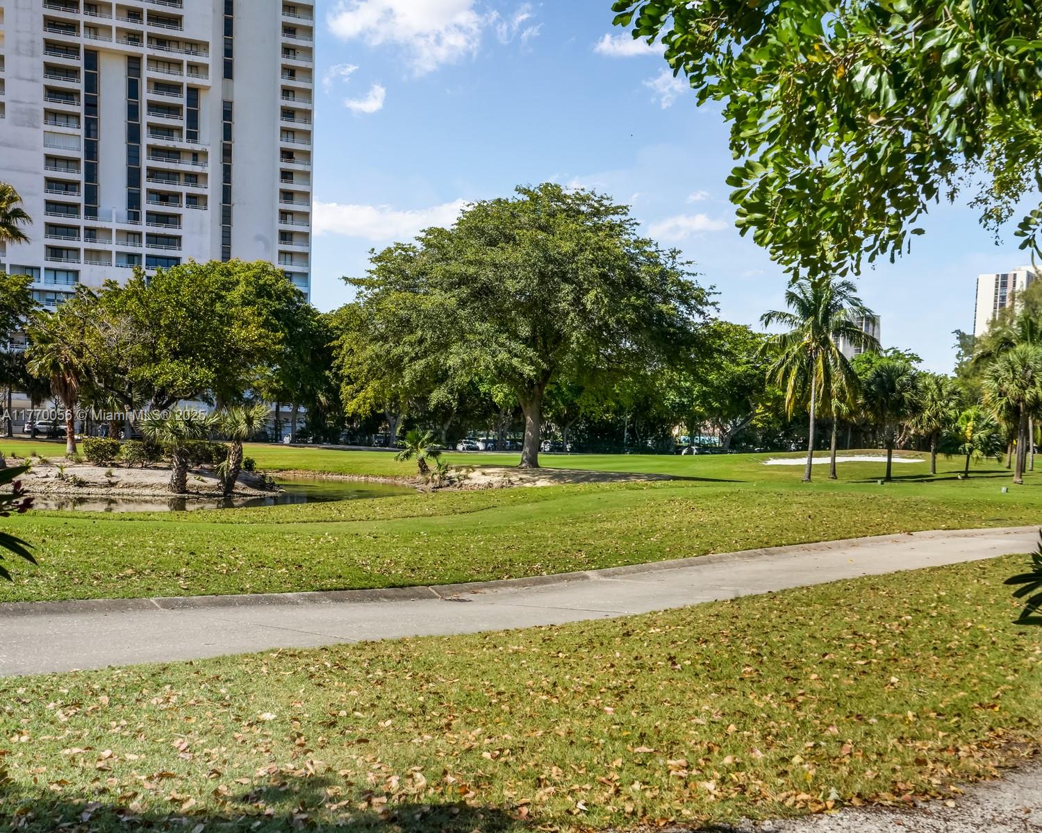 3475 N Country Club Dr #818, Aventura, Florida image 23