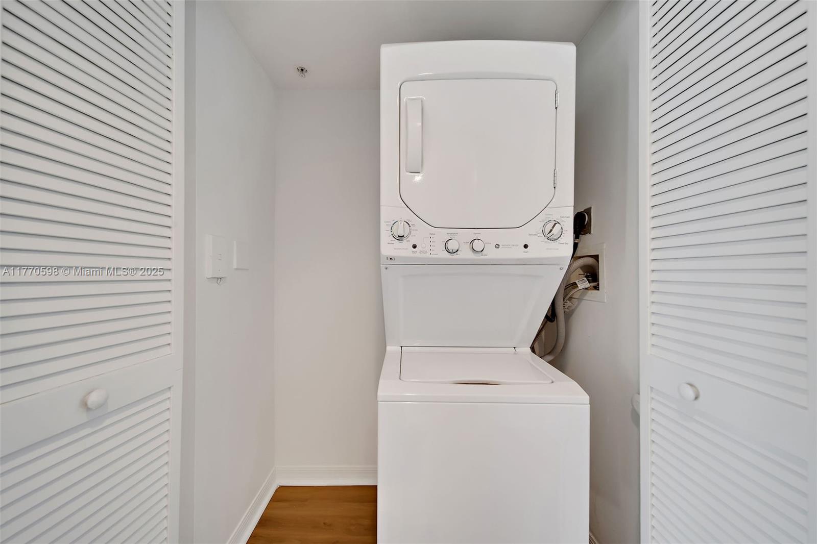 Listing Photo 16