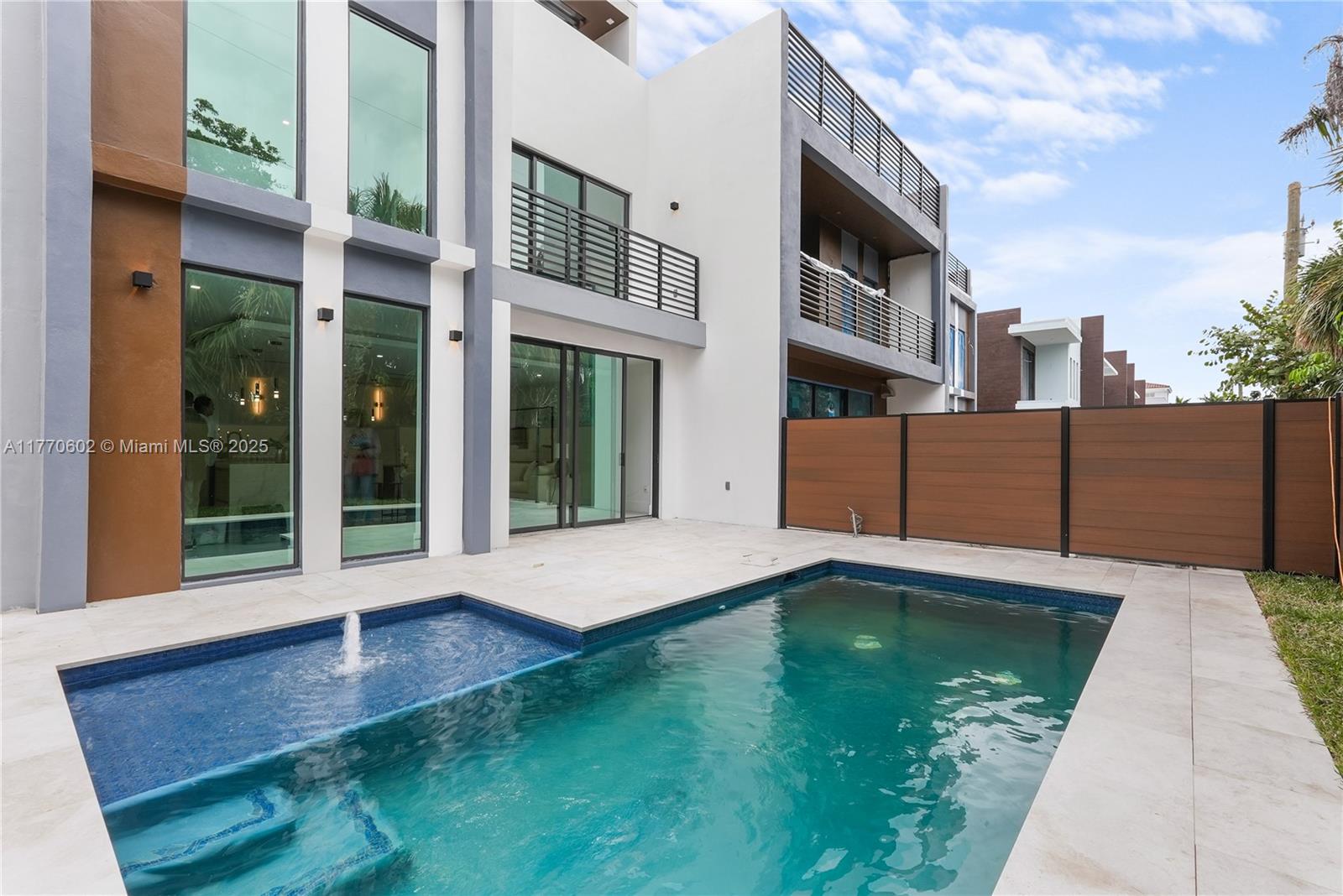 1825 NE 26th Ave, Fort Lauderdale, Florida image 29