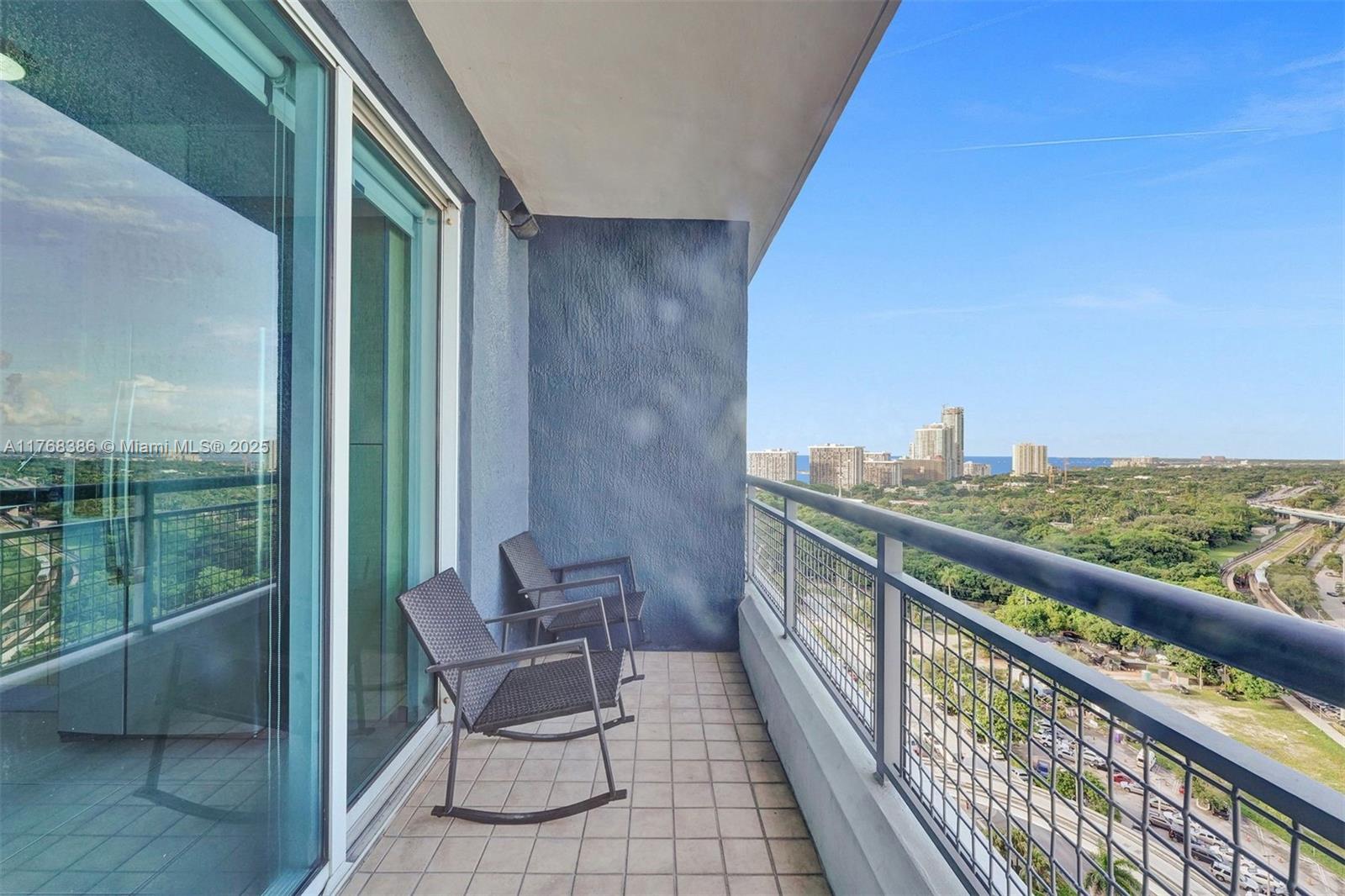 60 SW 13th St #1721, Miami FL 33130
