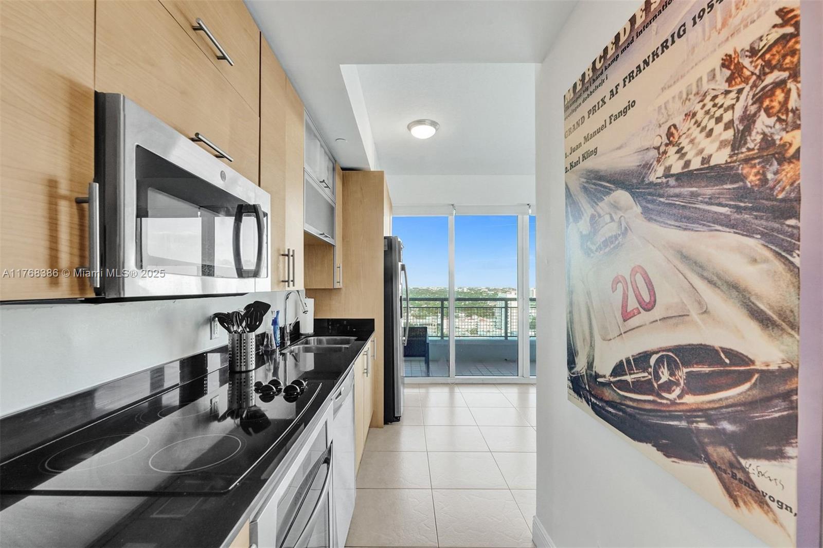 60 SW 13th St #1721, Miami FL 33130