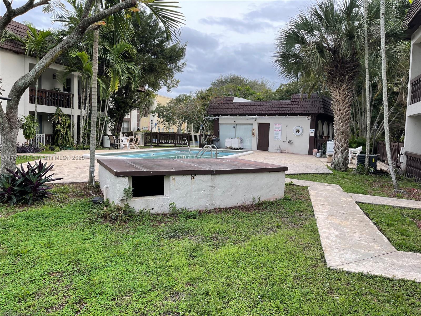 6175 NW 57th St #116, Tamarac, Florida image 13