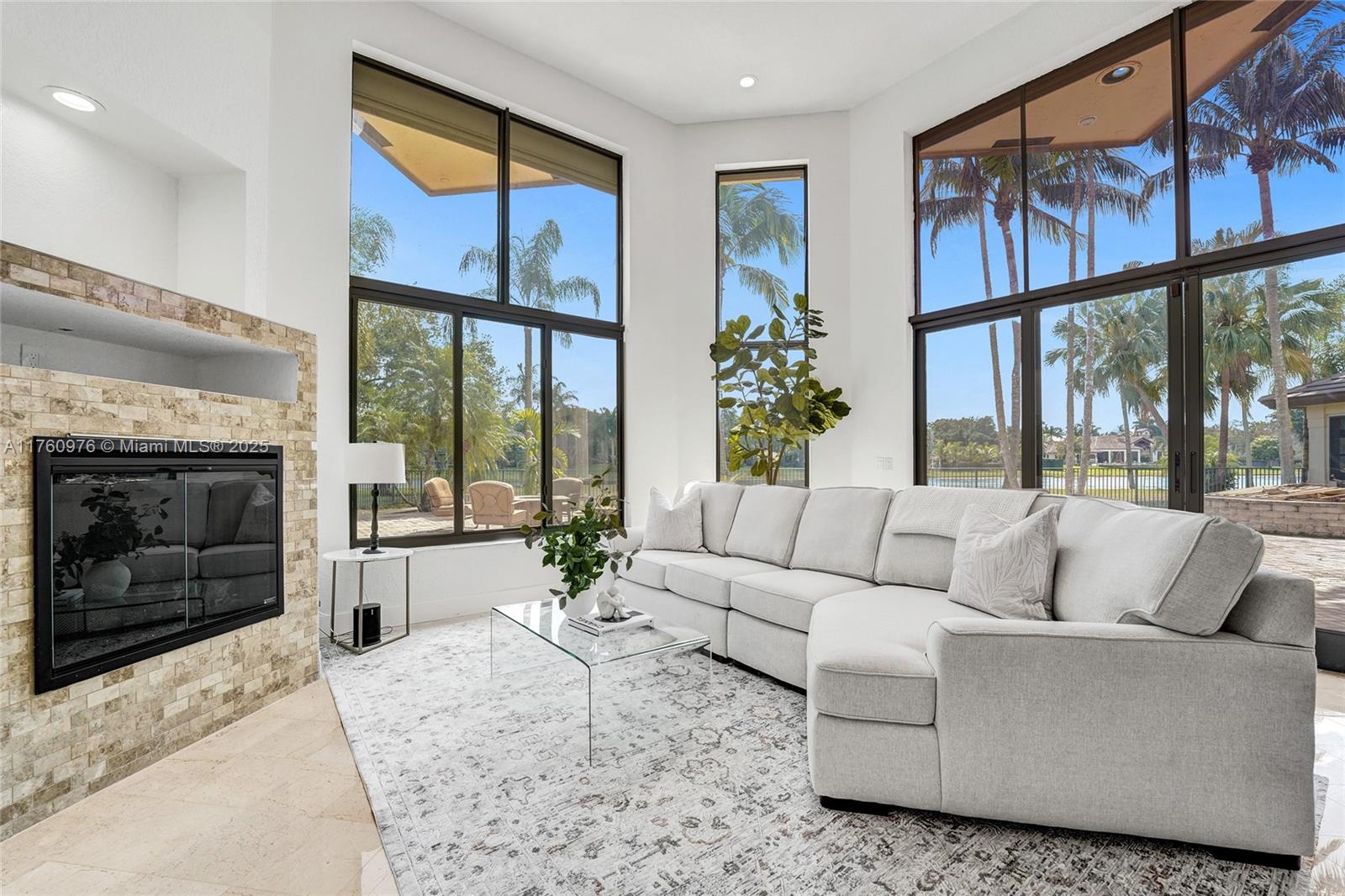 3320 Bridle Path Ln, Weston, Florida image 15
