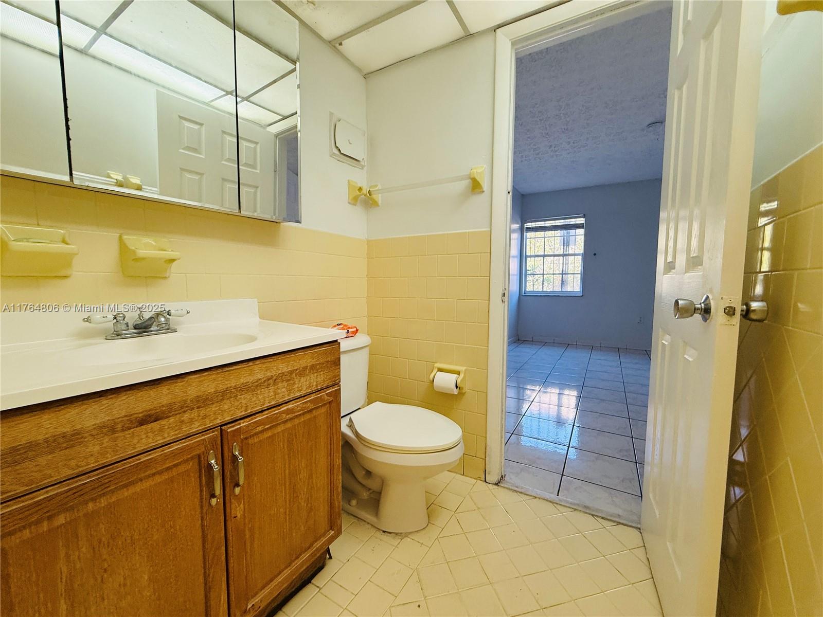 6070 W 18th Ave #114, Hialeah, Florida image 15