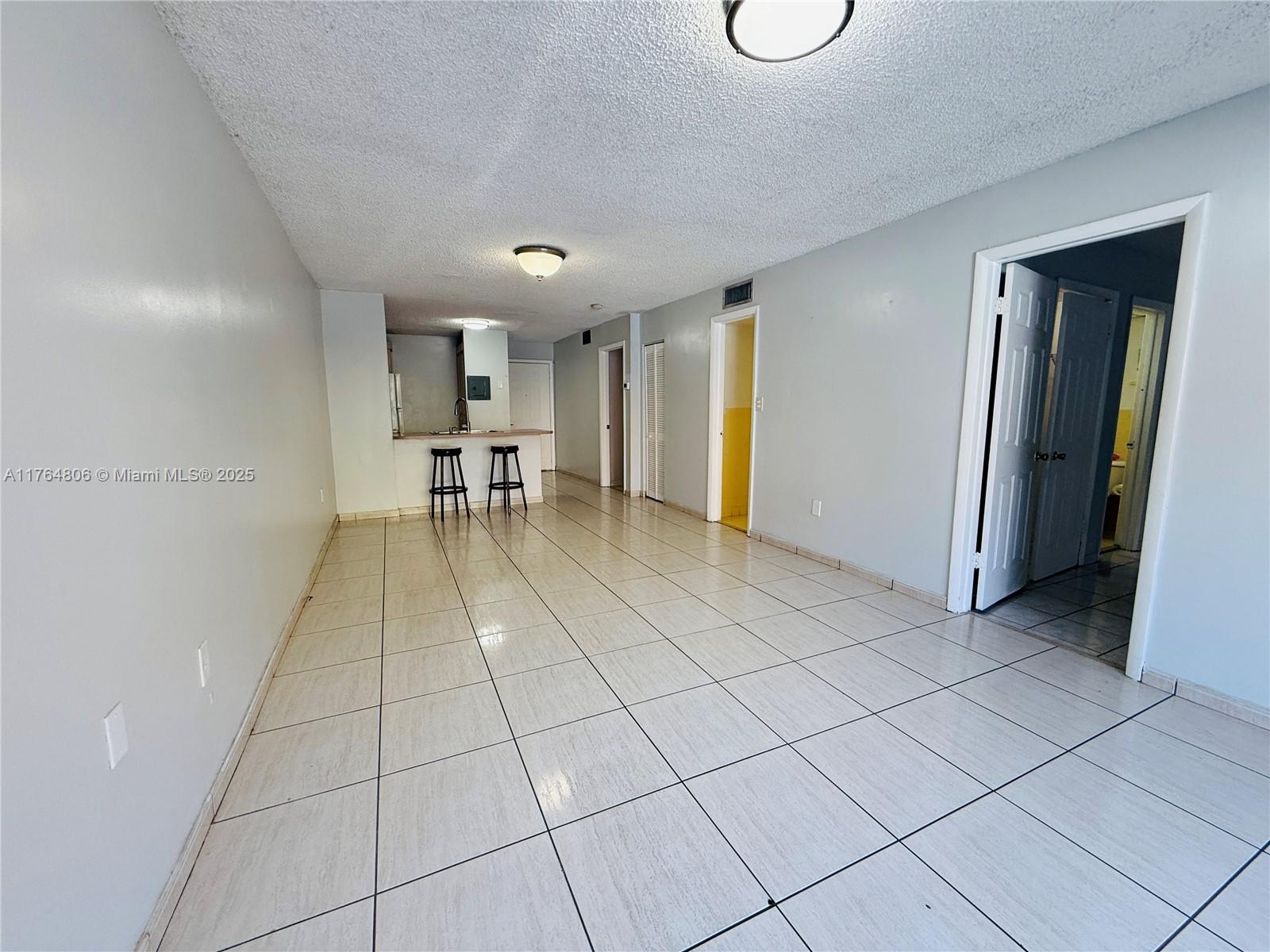 6070 W 18th Ave #114, Hialeah, Florida image 8