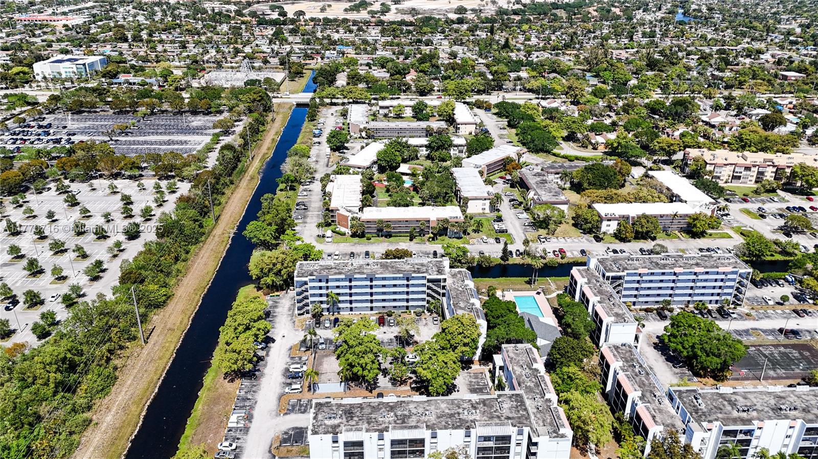7500 NW 17th St #207, Plantation, Florida image 15