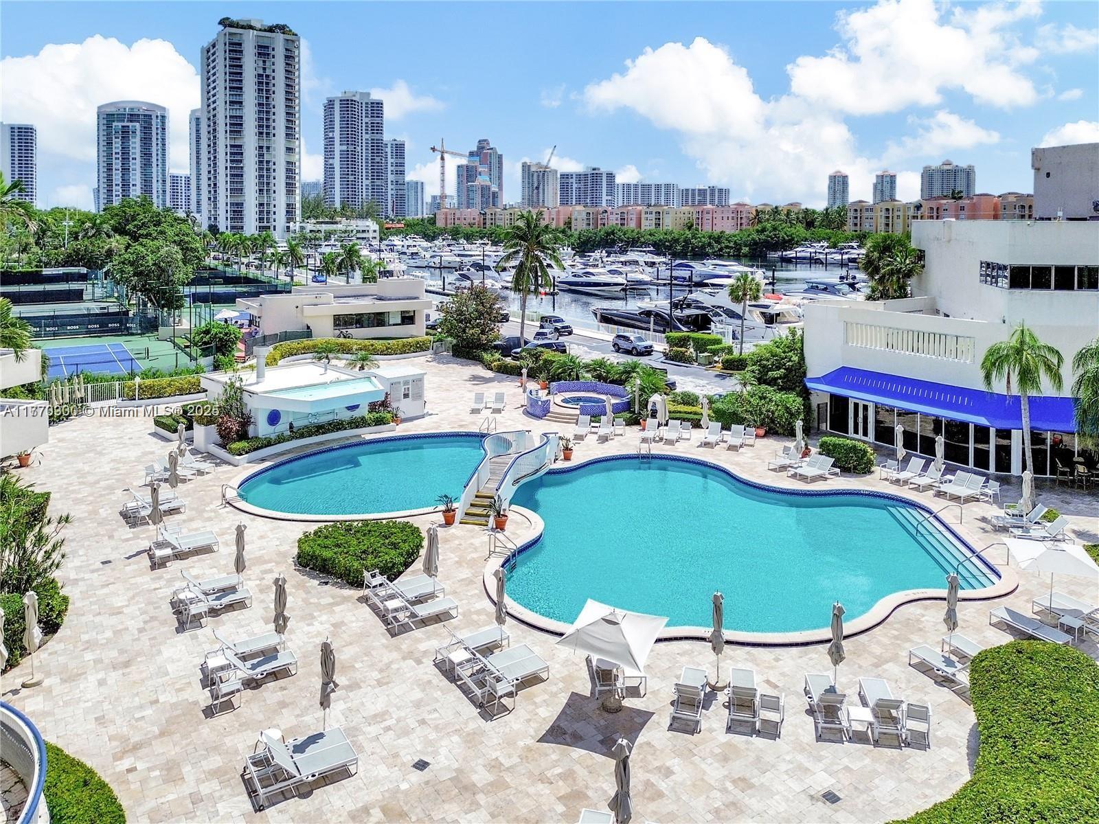 19707 Turnberry Way #22D, Aventura, Florida image 31