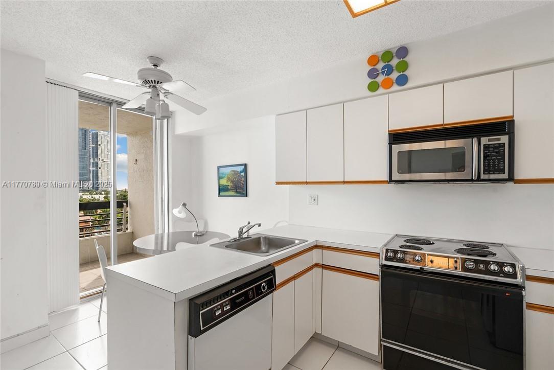 19195 NE 36th Ct #907, Aventura, Florida image 9