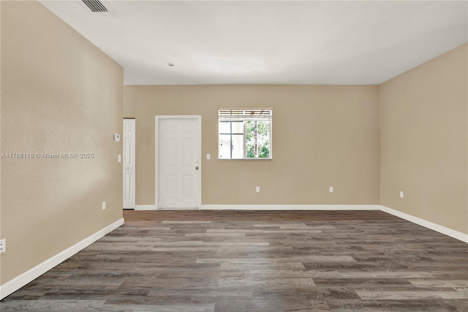 374 NE 27th Ave #203, Homestead, Florida image 6