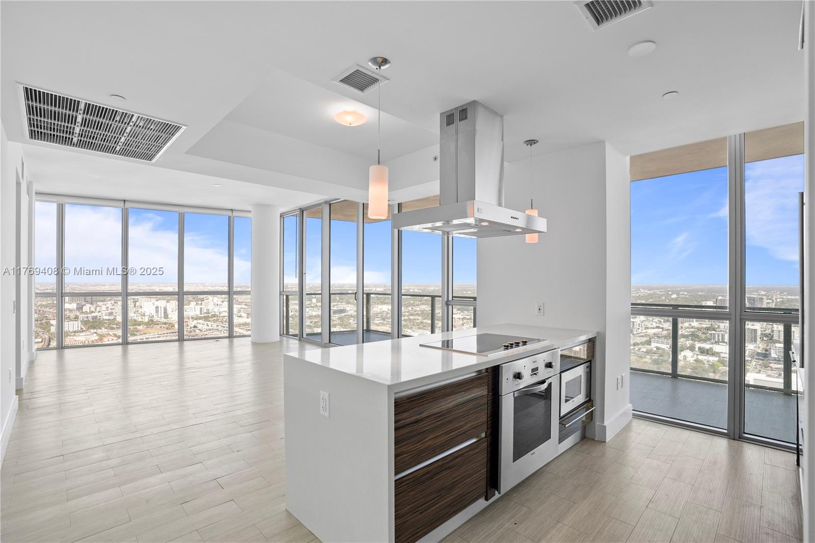 Condo for Rent in Miami, FL