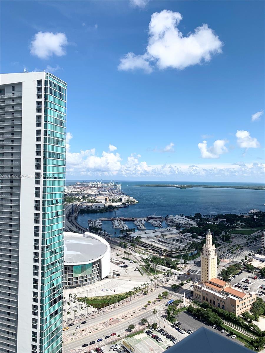 851 NE 1st Ave #3905, Miami FL 33132