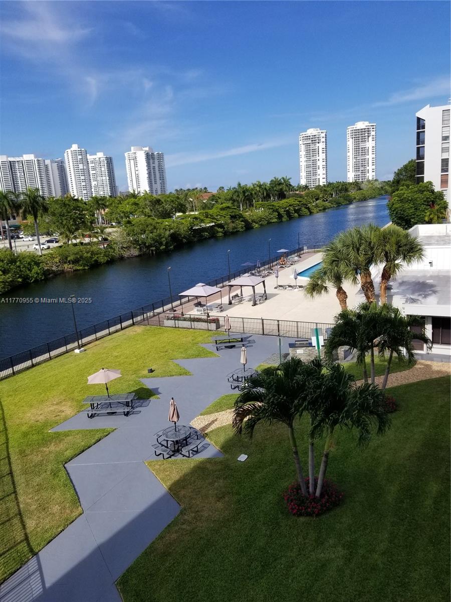 3401 N Country Club Dr #211 For Sale A11770955, FL