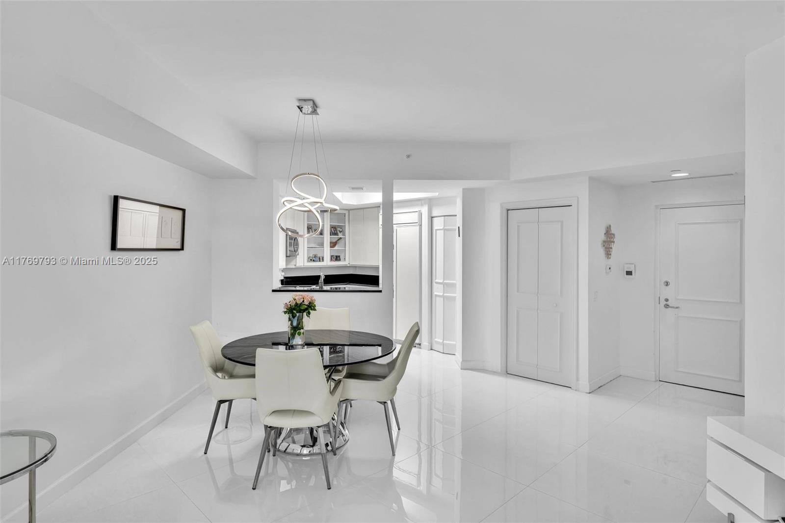 21050 Point Pl #302, Aventura, Florida image 6