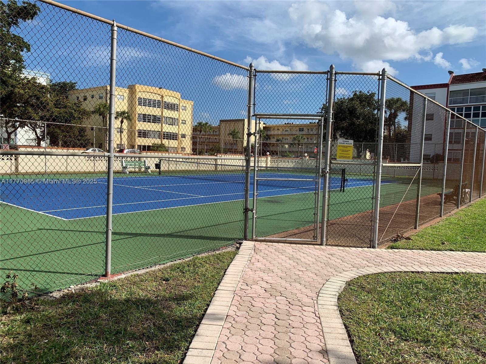 4141 NW 44th Ave #424, Lauderdale Lakes, Florida image 32