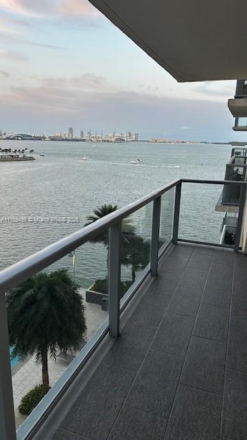 1155 Brickell Bay Dr #1106, Miami FL 33131