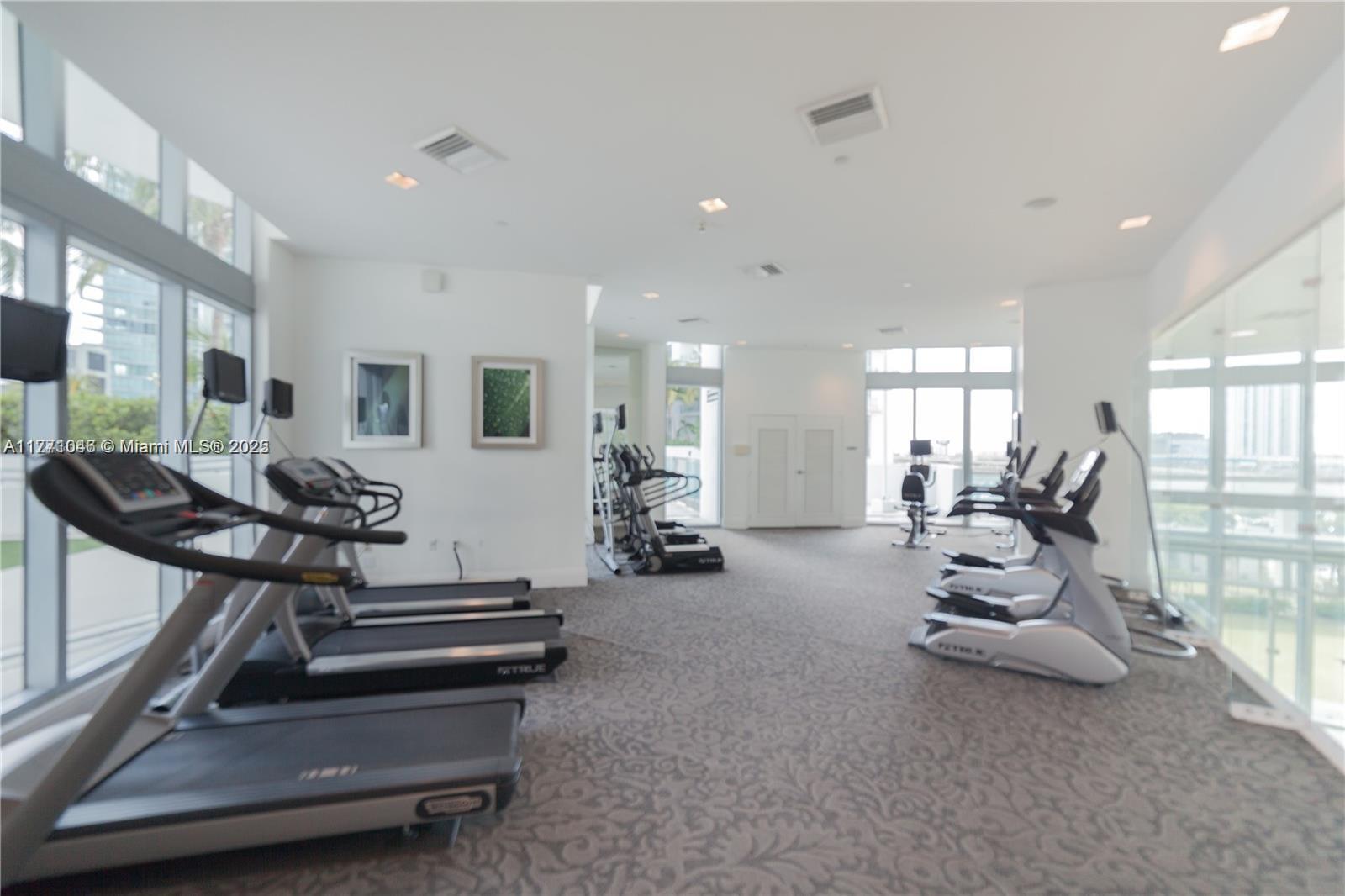 350 S Miami Ave #2410, Miami FL 33130