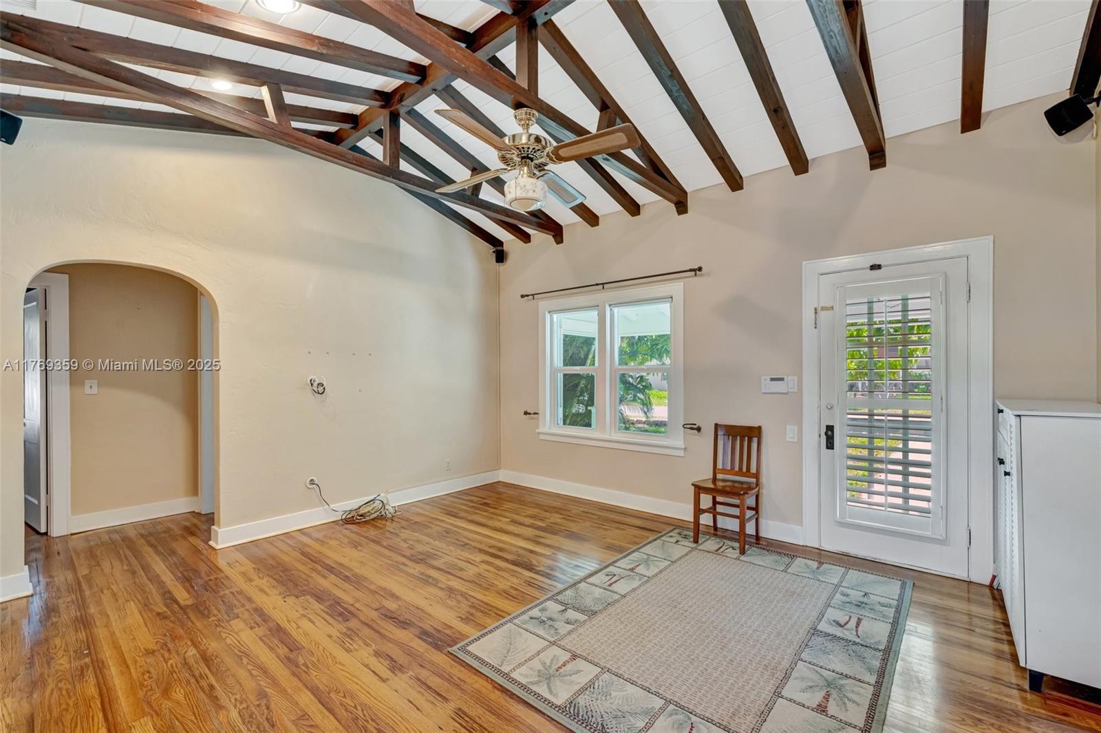 217 SE 10th St, Fort Lauderdale, Florida image 10