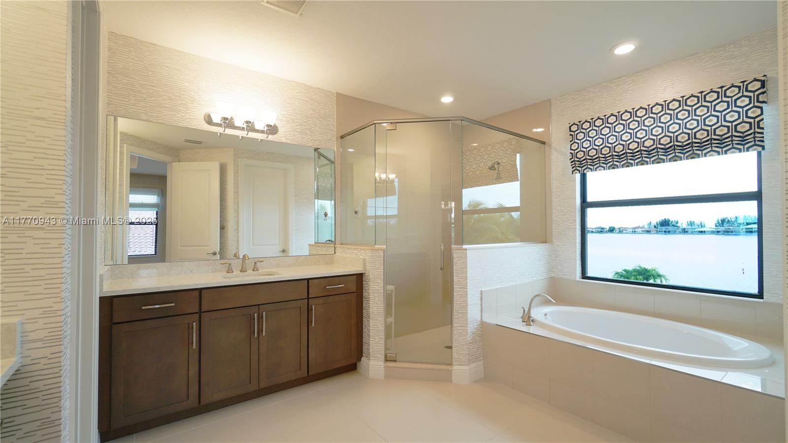 8725 Parkland Bay Dr, Parkland, Florida image 27