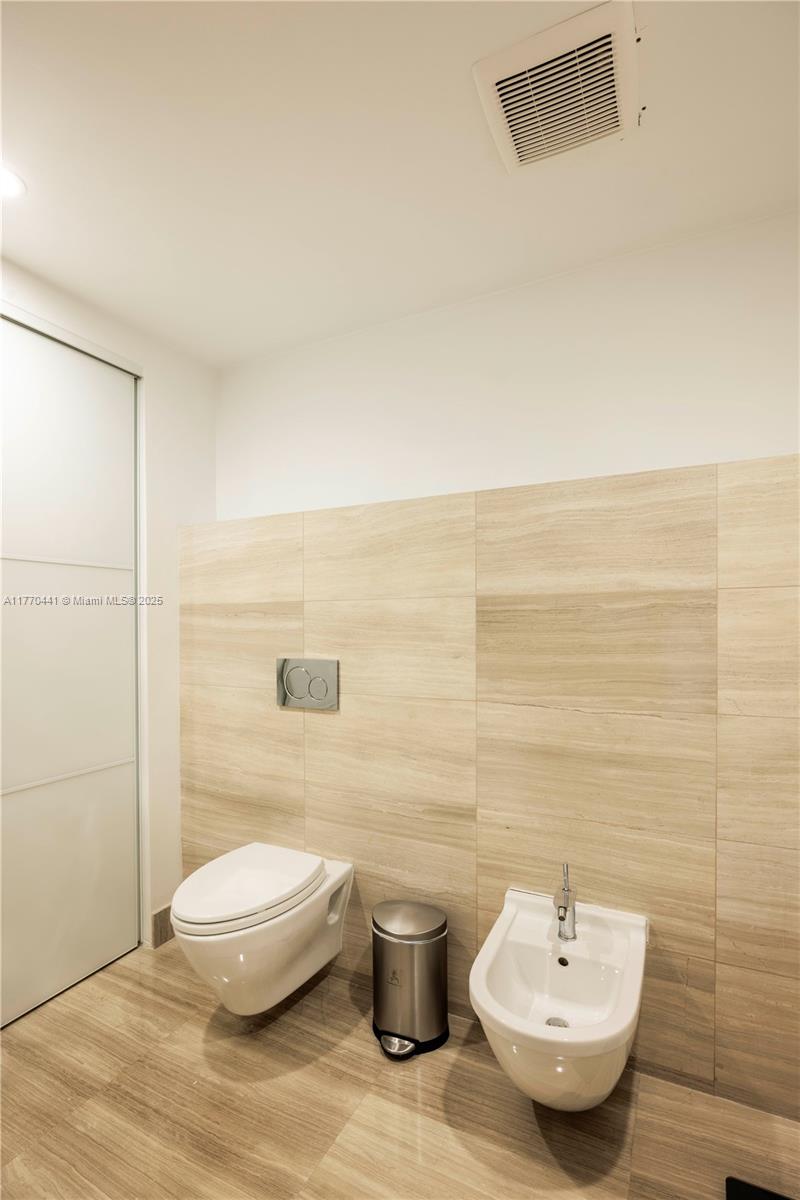 765 Crandon Blvd #307, Key Biscayne, Florida image 33