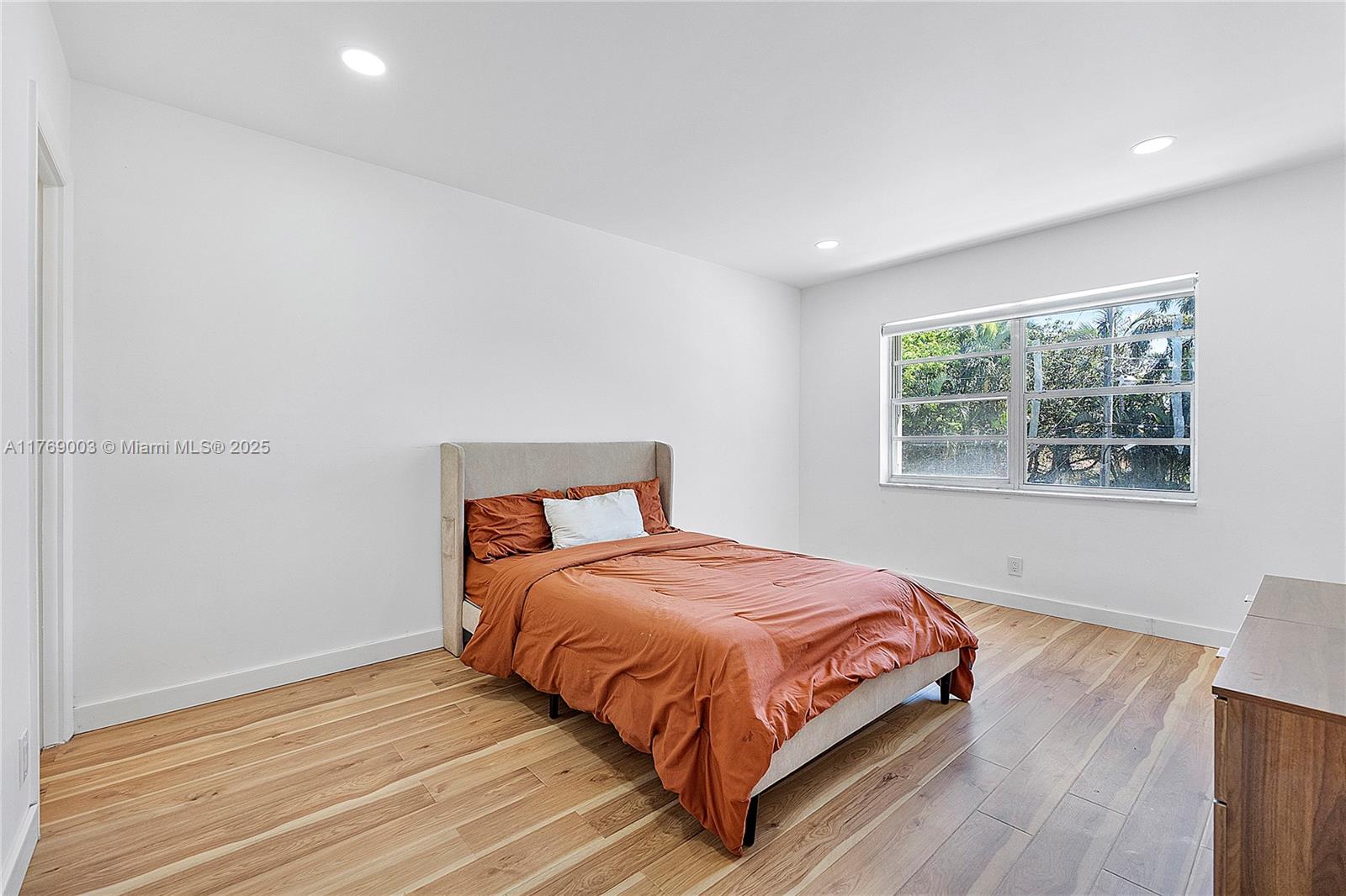 1520 Mckinley St #206E, Hollywood, Florida image 9