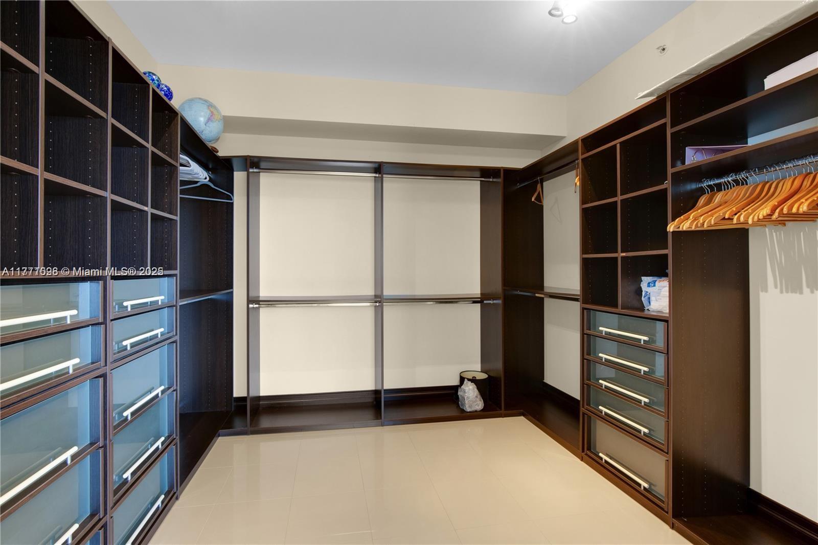 21200 Point Pl #1802, Aventura, Florida image 18