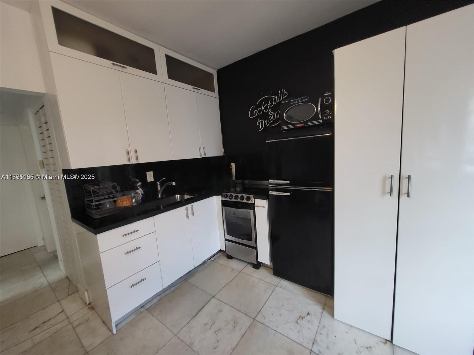 801 8th St #101, Miami Beach, Florida image 3