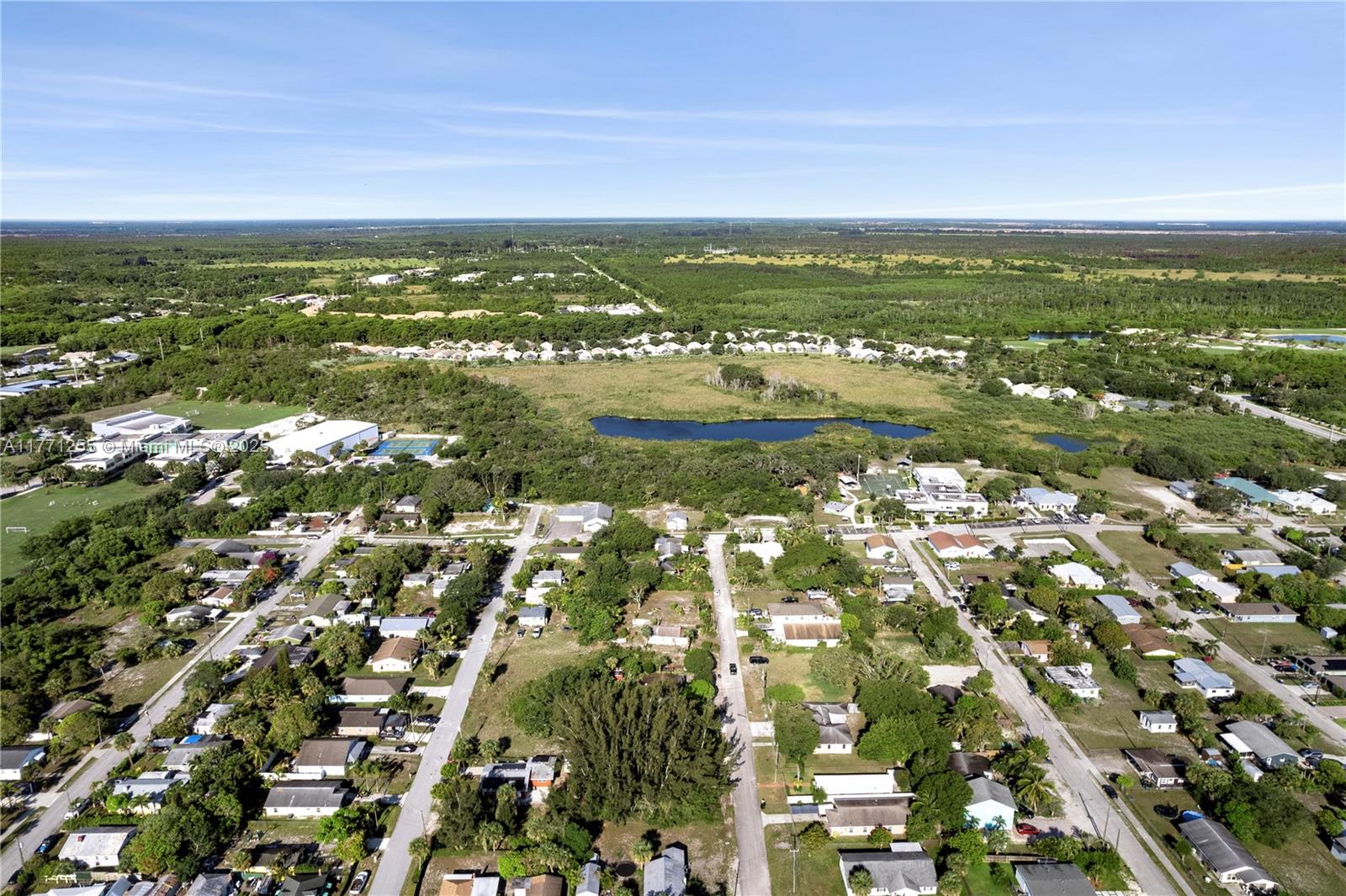 8506 SE Eucalyptus, Hobe Sound, Florida image 15