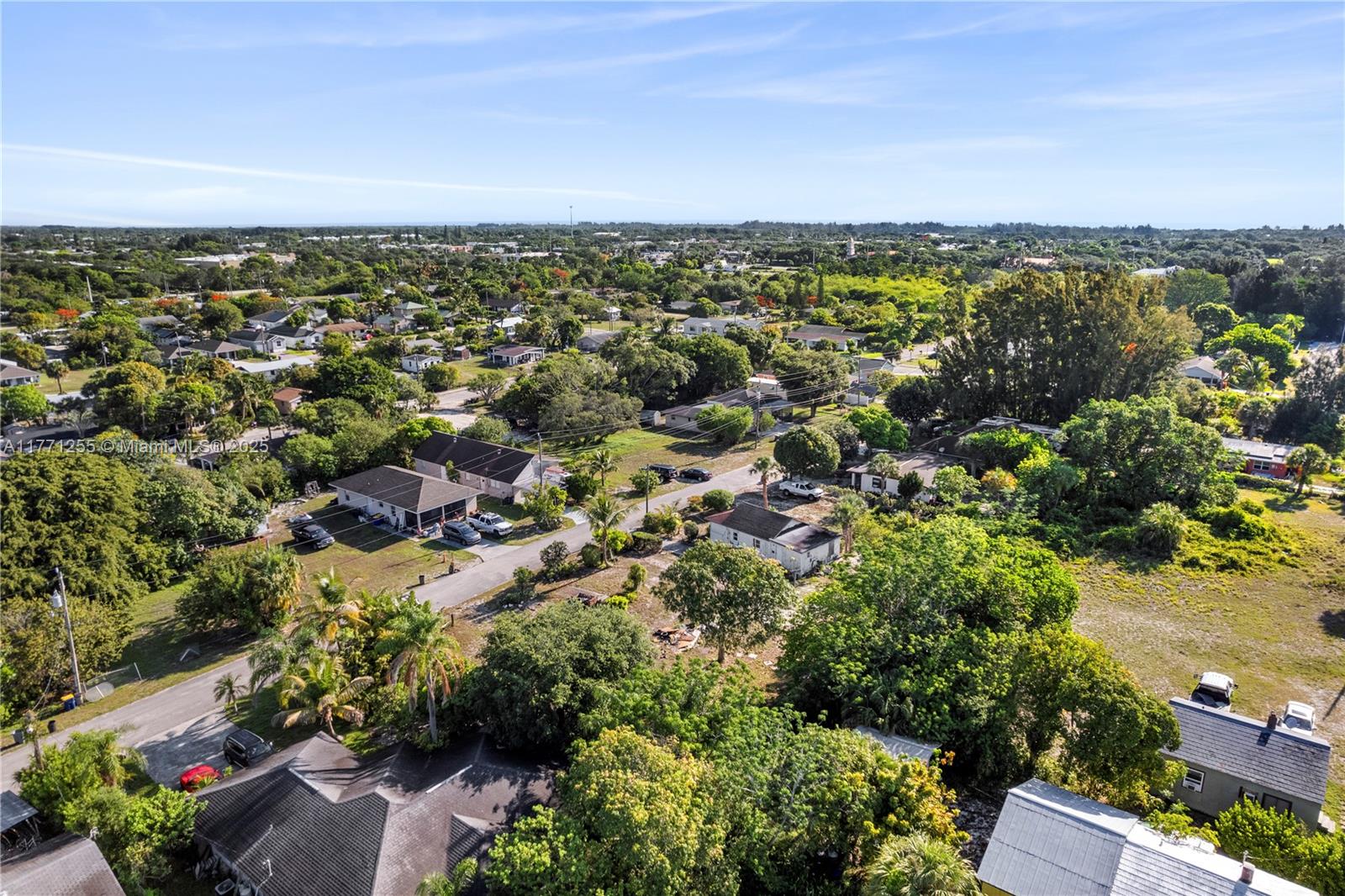 8506 SE Eucalyptus, Hobe Sound, Florida image 7
