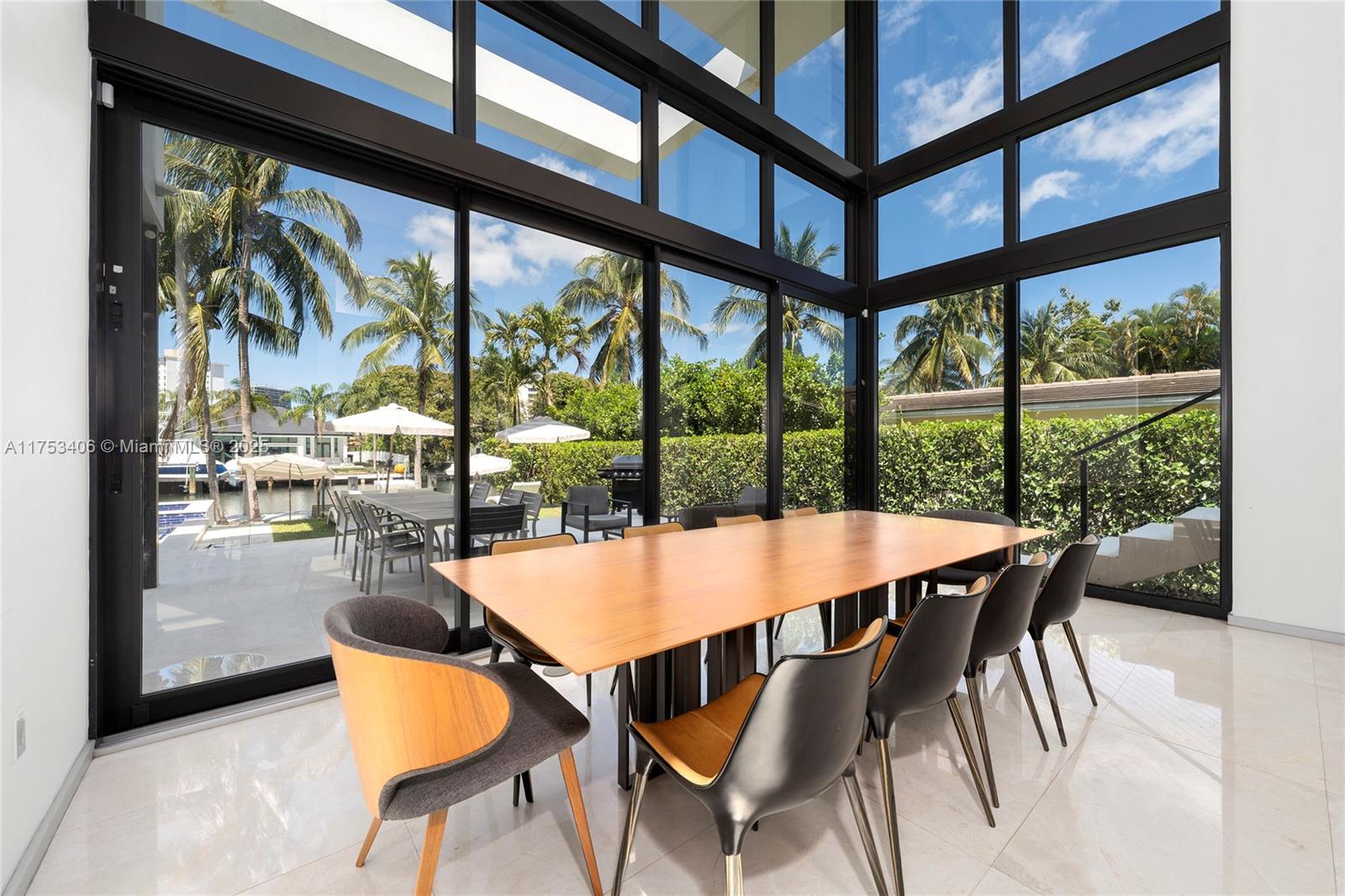 418 Sunset Dr, Hallandale Beach, Florida image 15