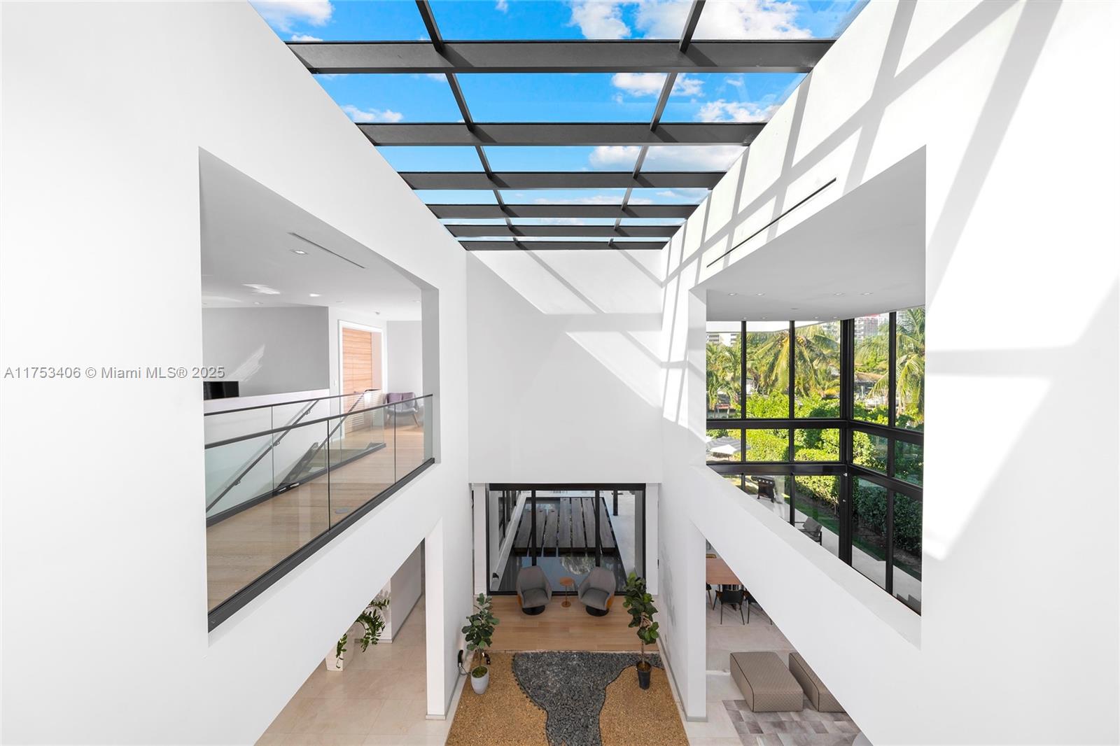 418 Sunset Dr, Hallandale Beach, Florida image 25