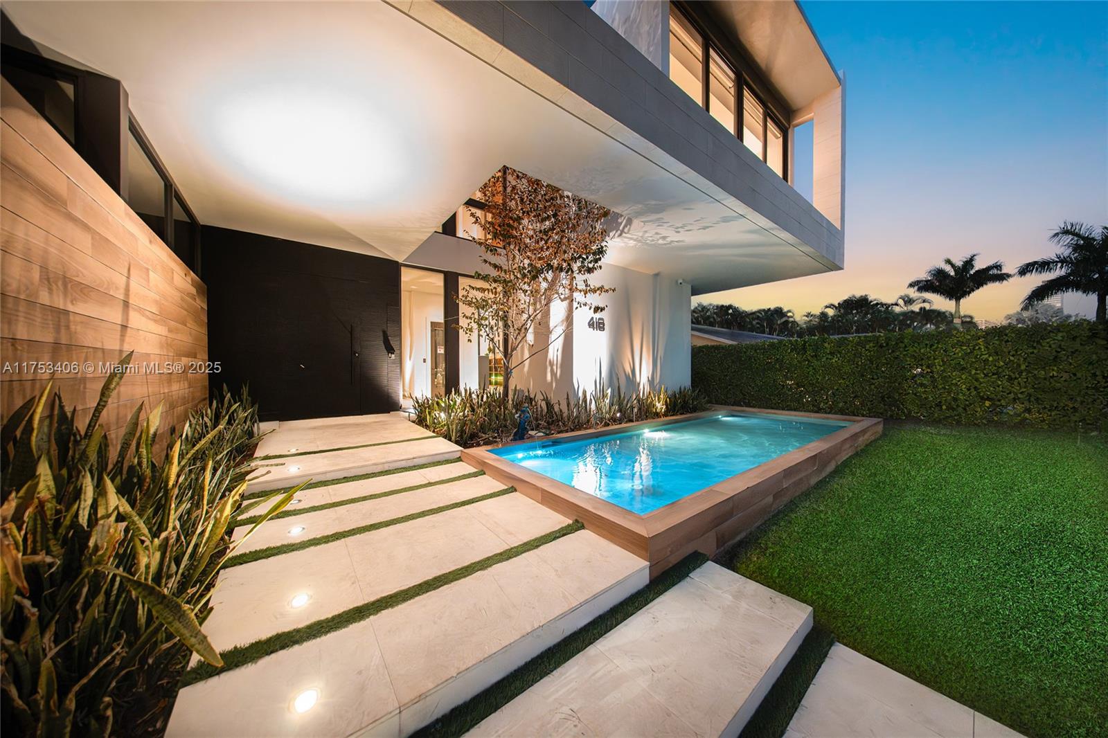 418 Sunset Dr, Hallandale Beach, Florida image 3