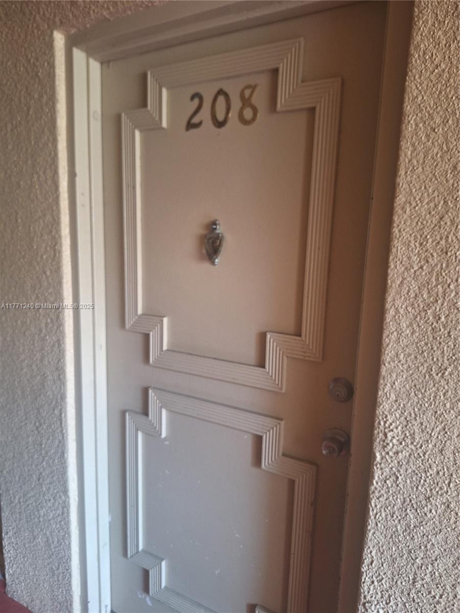 1480 W 46th St #208, Hialeah, Florida image 2