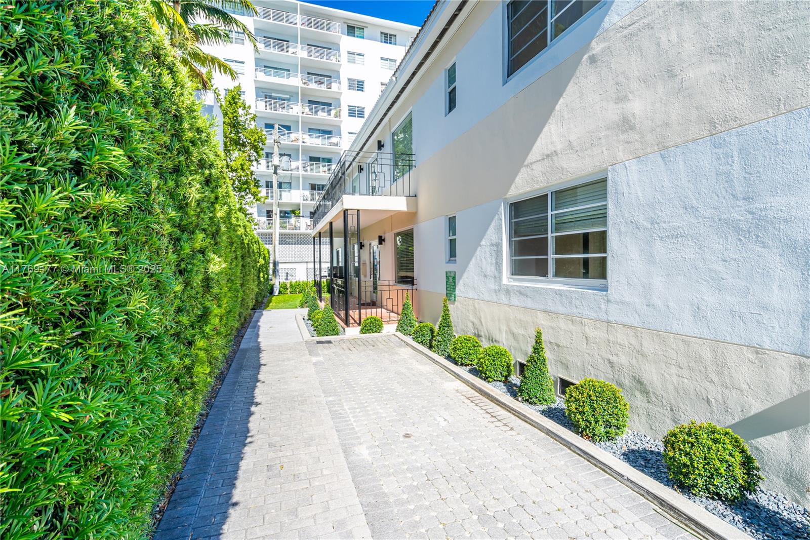 1471 Lincoln Ter, Miami Beach, Florida image 3