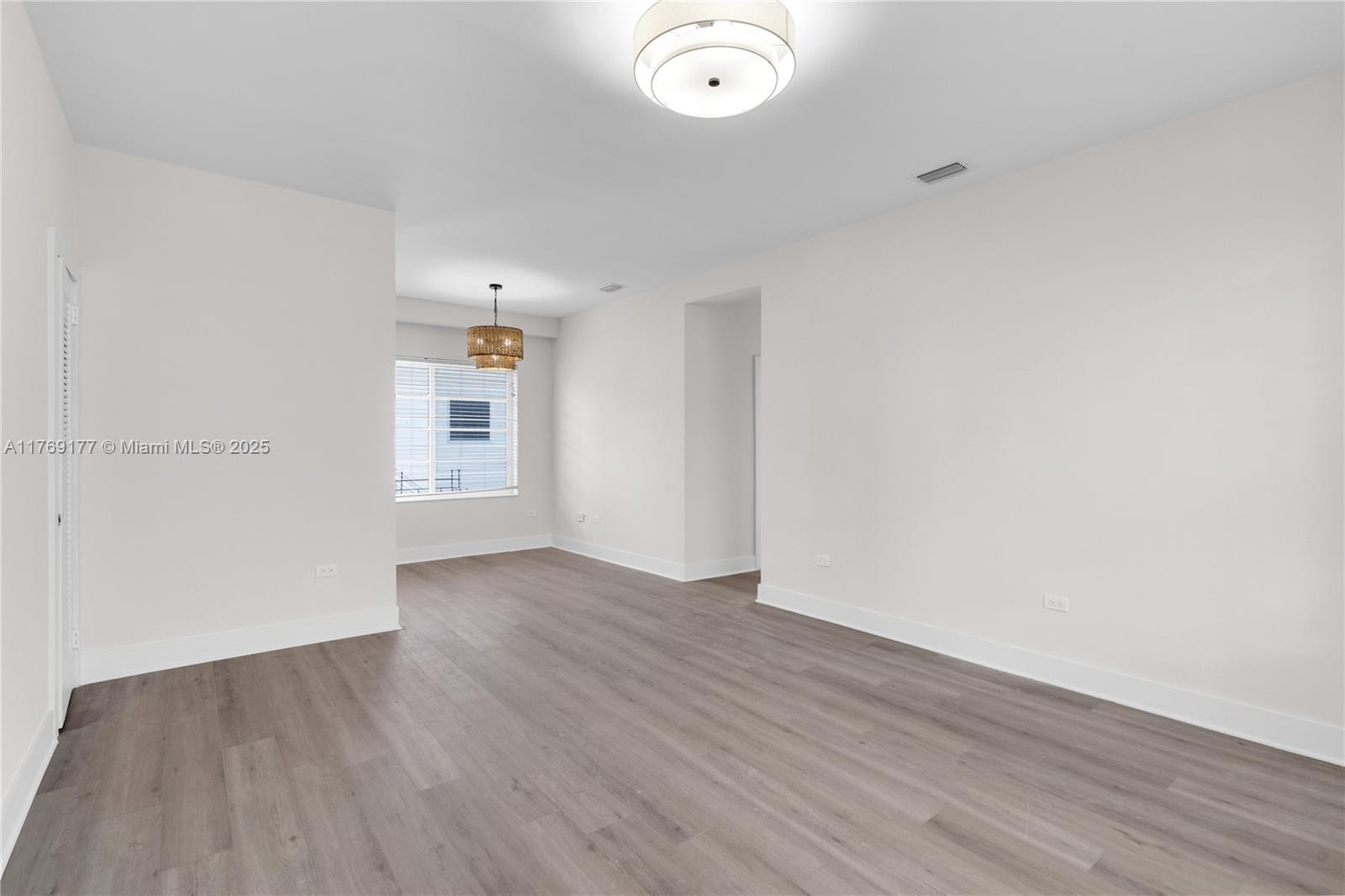 1471 Lincoln Ter, Miami Beach, Florida image 5