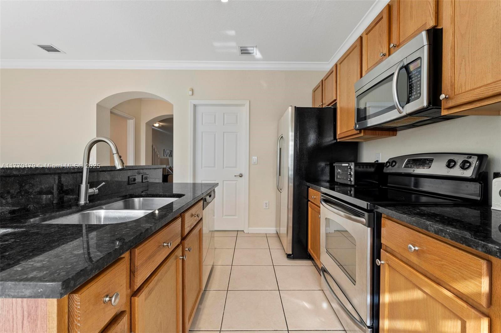 Listing Photo 13