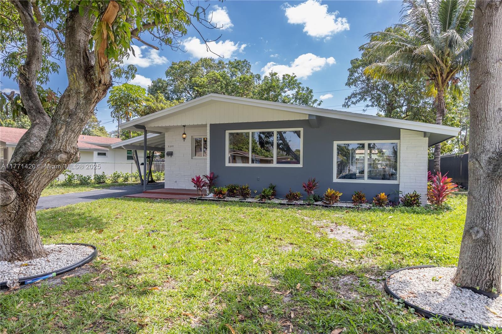 2241  Island Dr  For Sale A11771420, FL