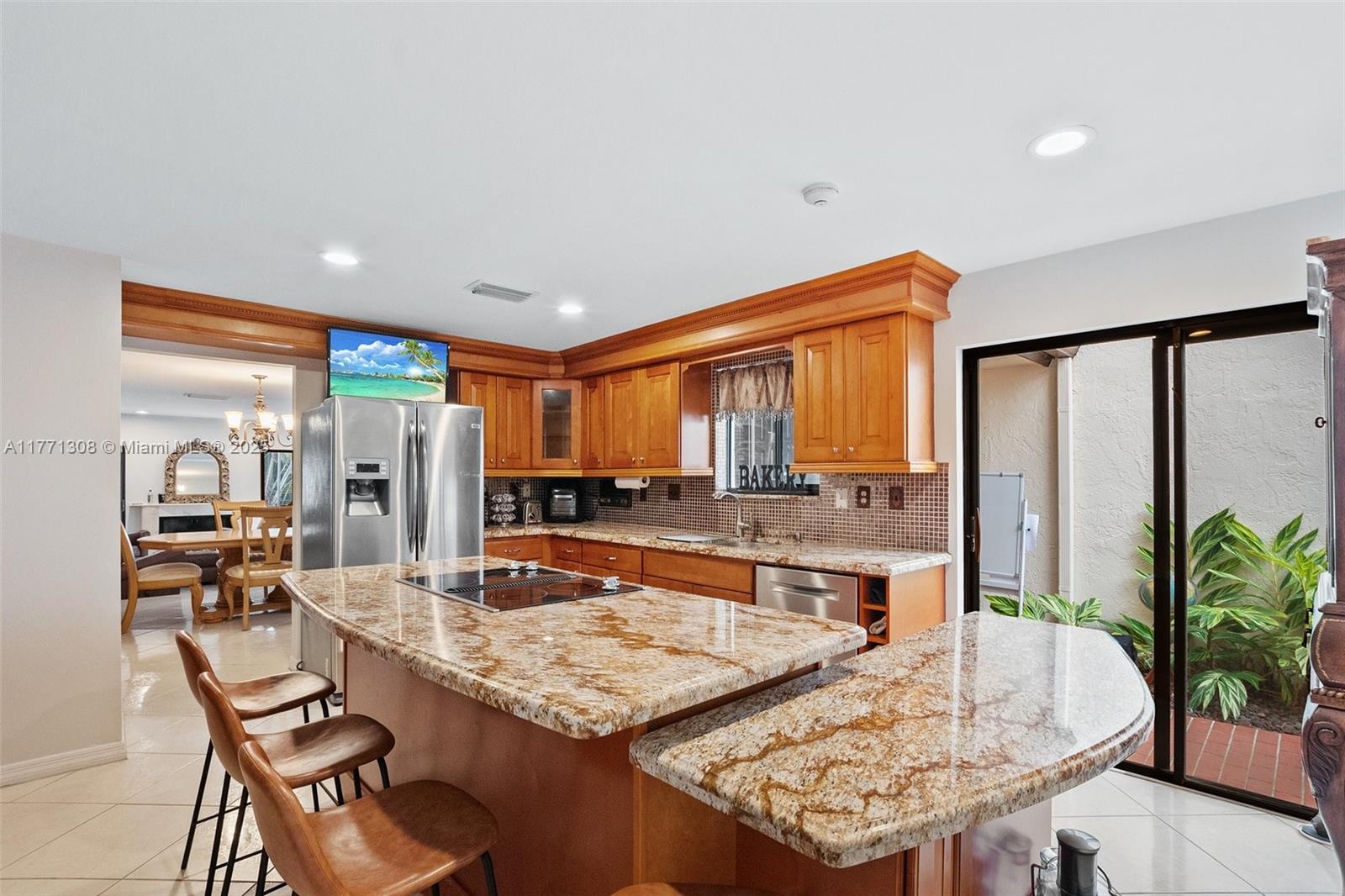 9340 NW 48th Doral Ter, Doral, Florida image 22