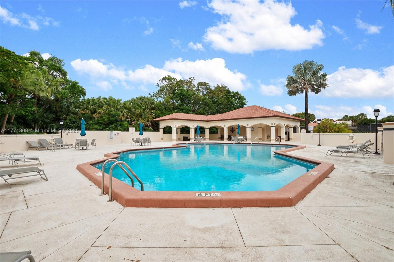 9340 NW 48th Doral Ter, Doral, Florida image 27