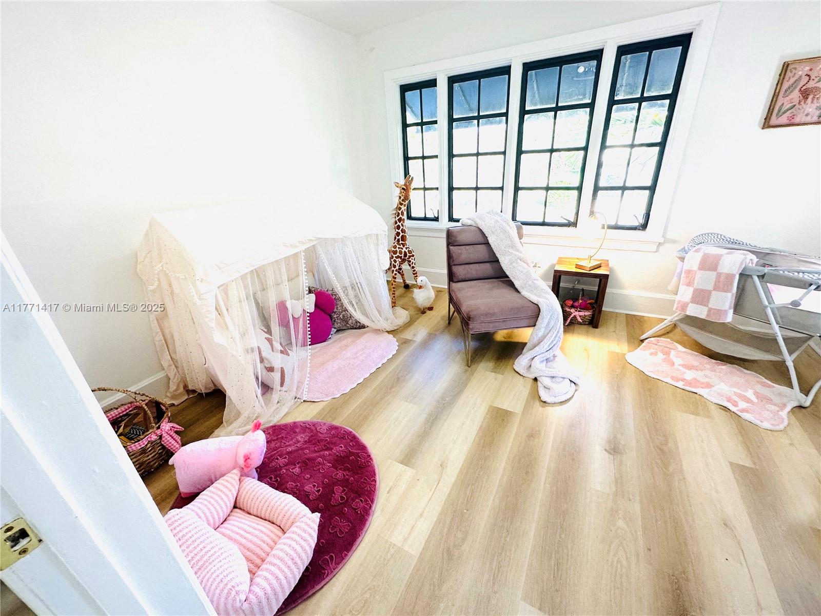Listing Photo 24