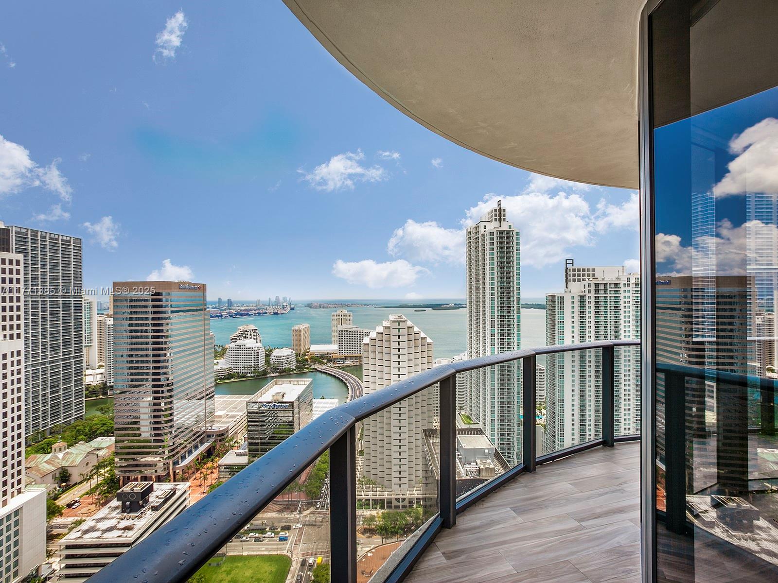801 S Miami Ave #3905, Miami FL 33130
