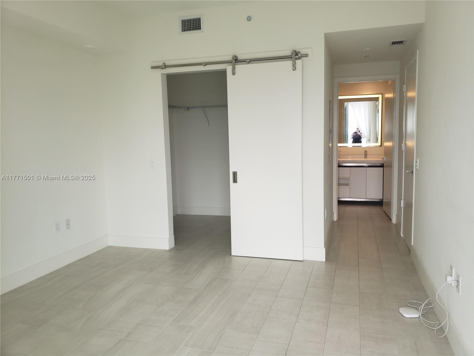 2000 Metropica Way #1607, Sunrise, Florida image 7